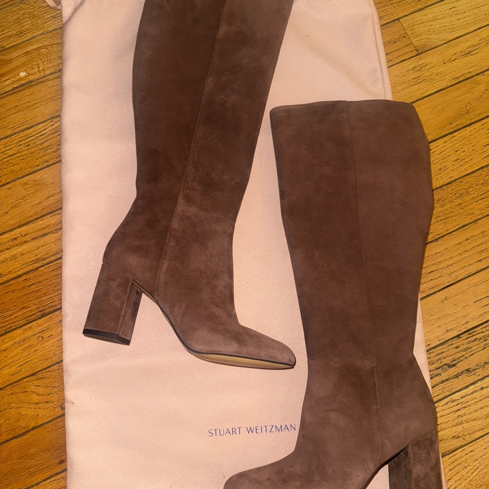 Stuart Weitzman Women's Taupe Suede Heeled Boots